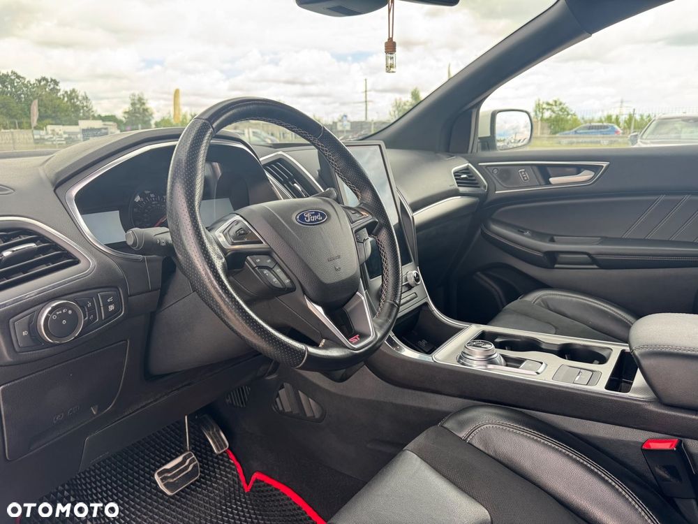 Ford Edge - 11