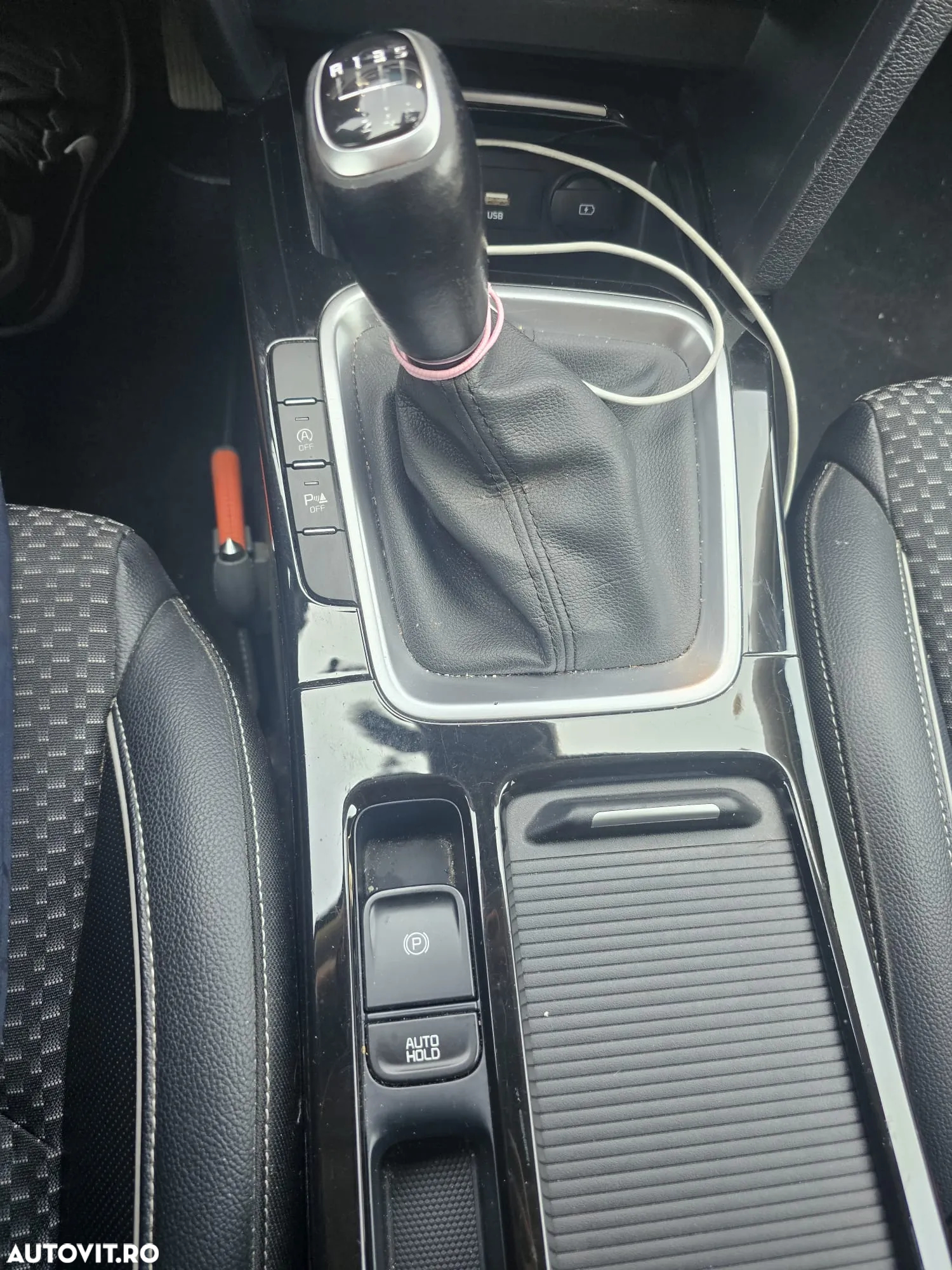 Kia Ceed SW 1.0 T-GDI 120 OPF Nightline Edition - 12