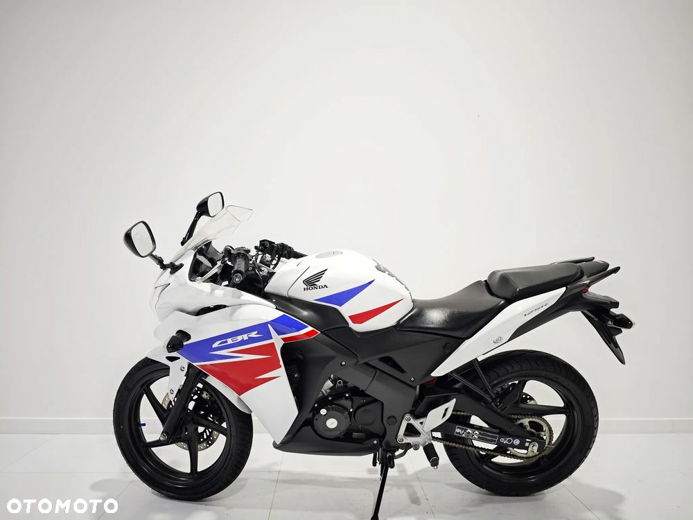 Honda CBR - 4