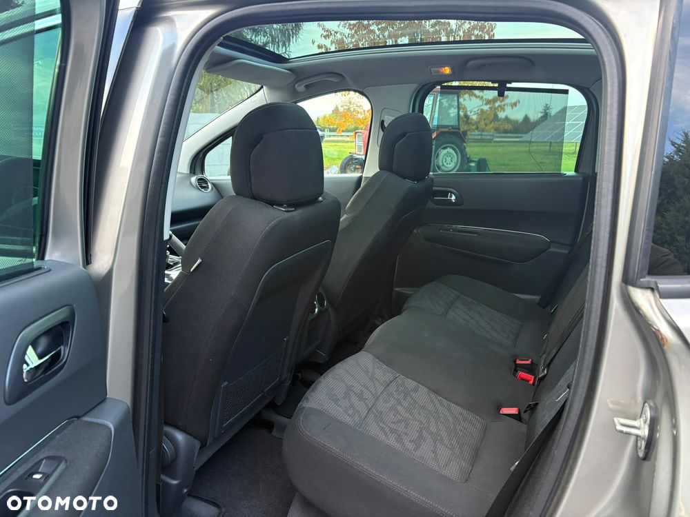 Peugeot 3008 1.6 HDi Premium - 8