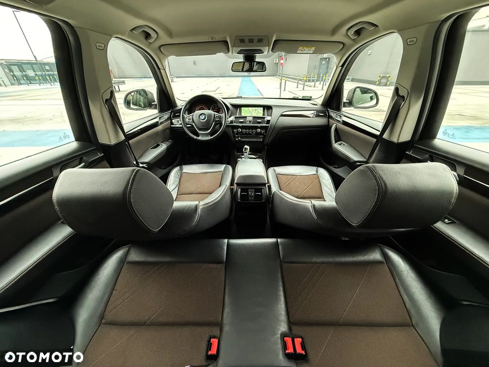 BMW X3 xDrive20d - 13