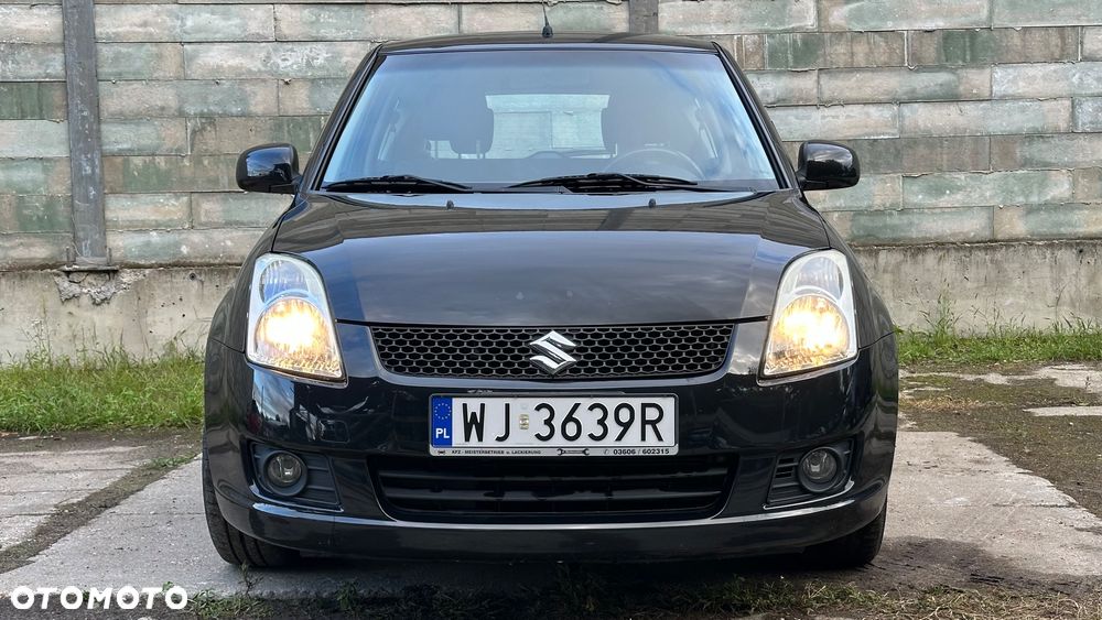 Suzuki Swift 1.5 Black Sport Edition - 10