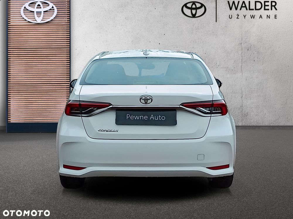 Toyota Corolla - 8