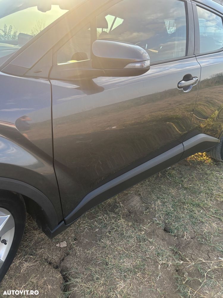 Toyota C-HR - 12