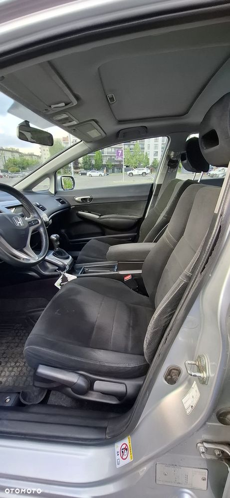 Honda Civic 1.8 Comfort - 17
