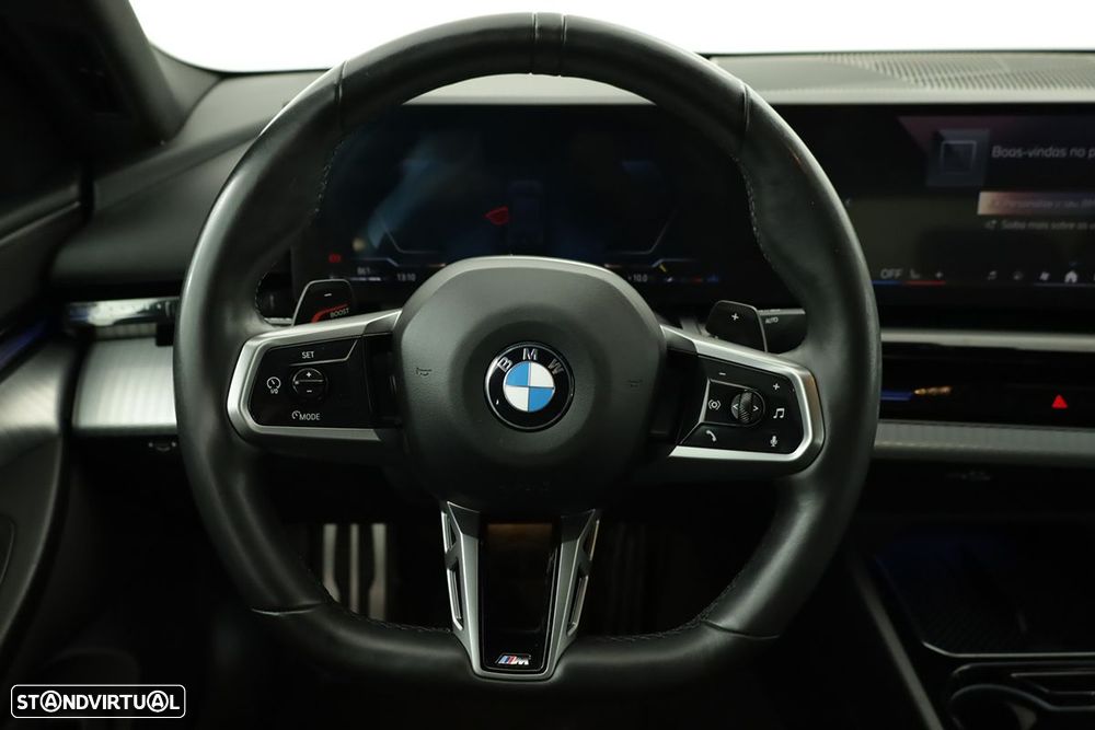 BMW 520 d Pack Desportivo M - 15
