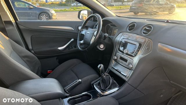 Ford Mondeo 2.0 Titanium - 17