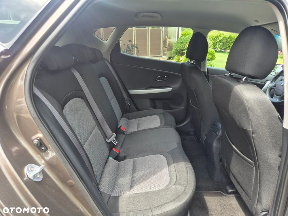 Kia Ceed 1.4 CVVT Dream-Team Edition - 16