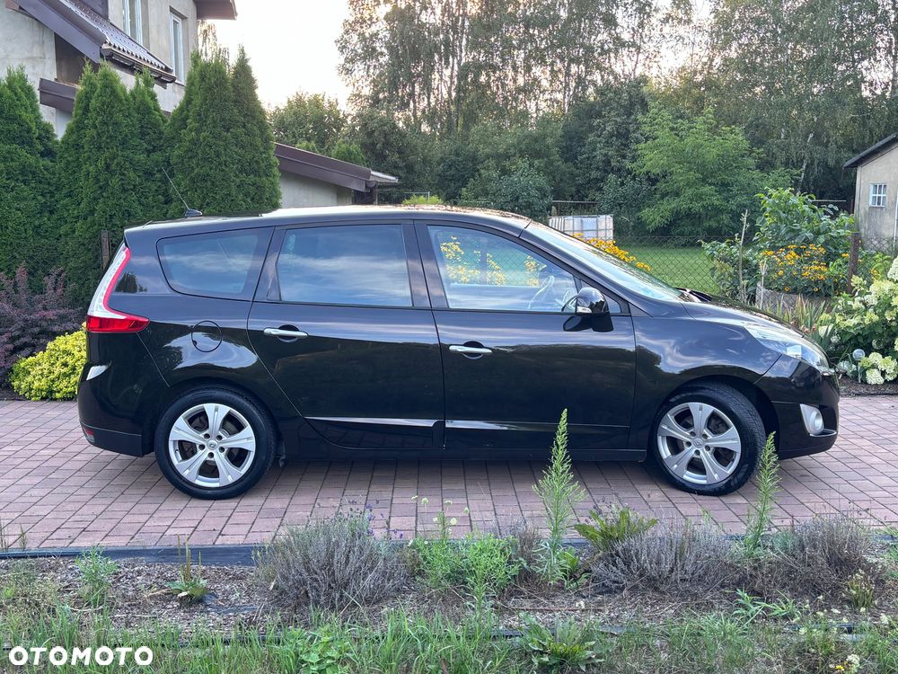 Renault Scenic 1.6 16V 110 Dynamique - 9
