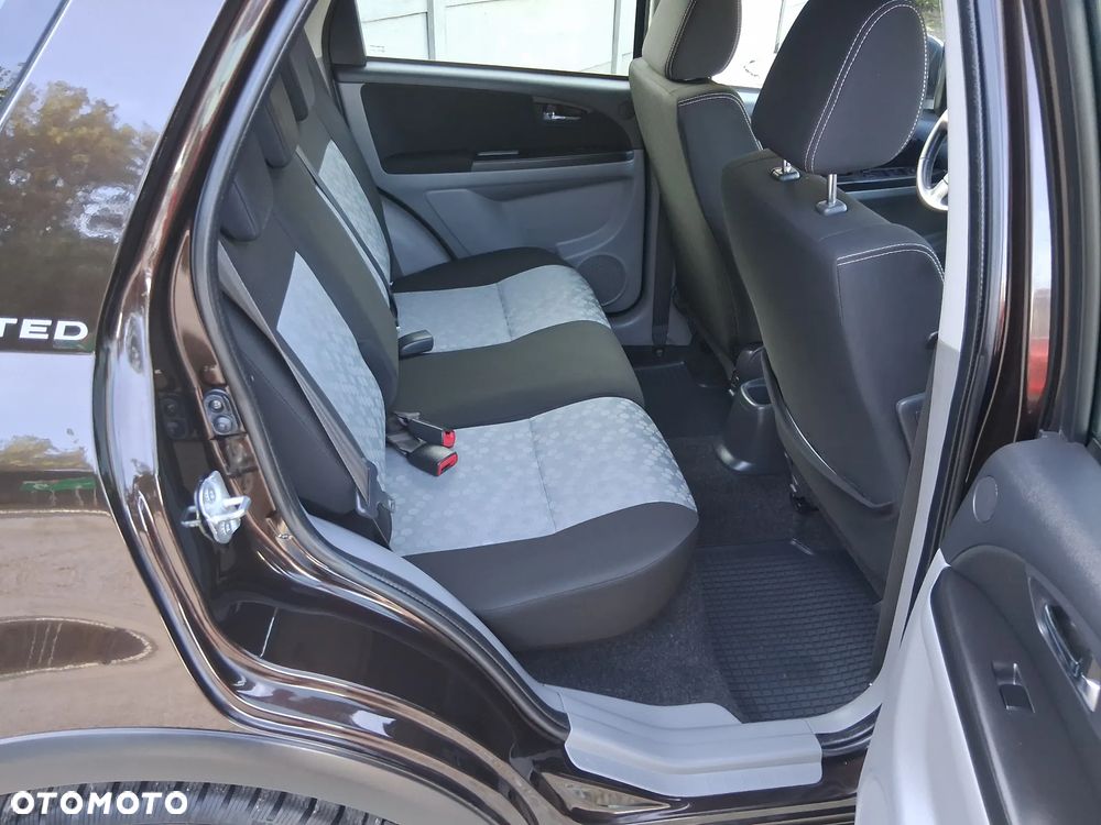 Suzuki SX4 2.0 DDiS 4x4 Style - 10