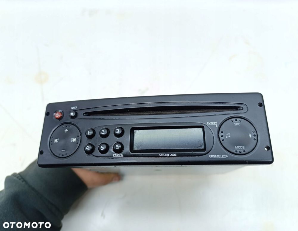 RADIO RENAULT TRAFIC II 2.0 8200633639 - 6
