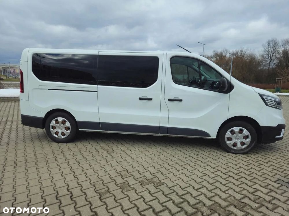 Renault Trafic 2022 photo 4