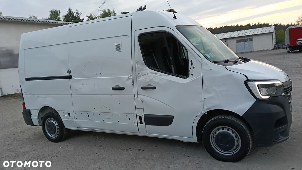 Renault Master - 32