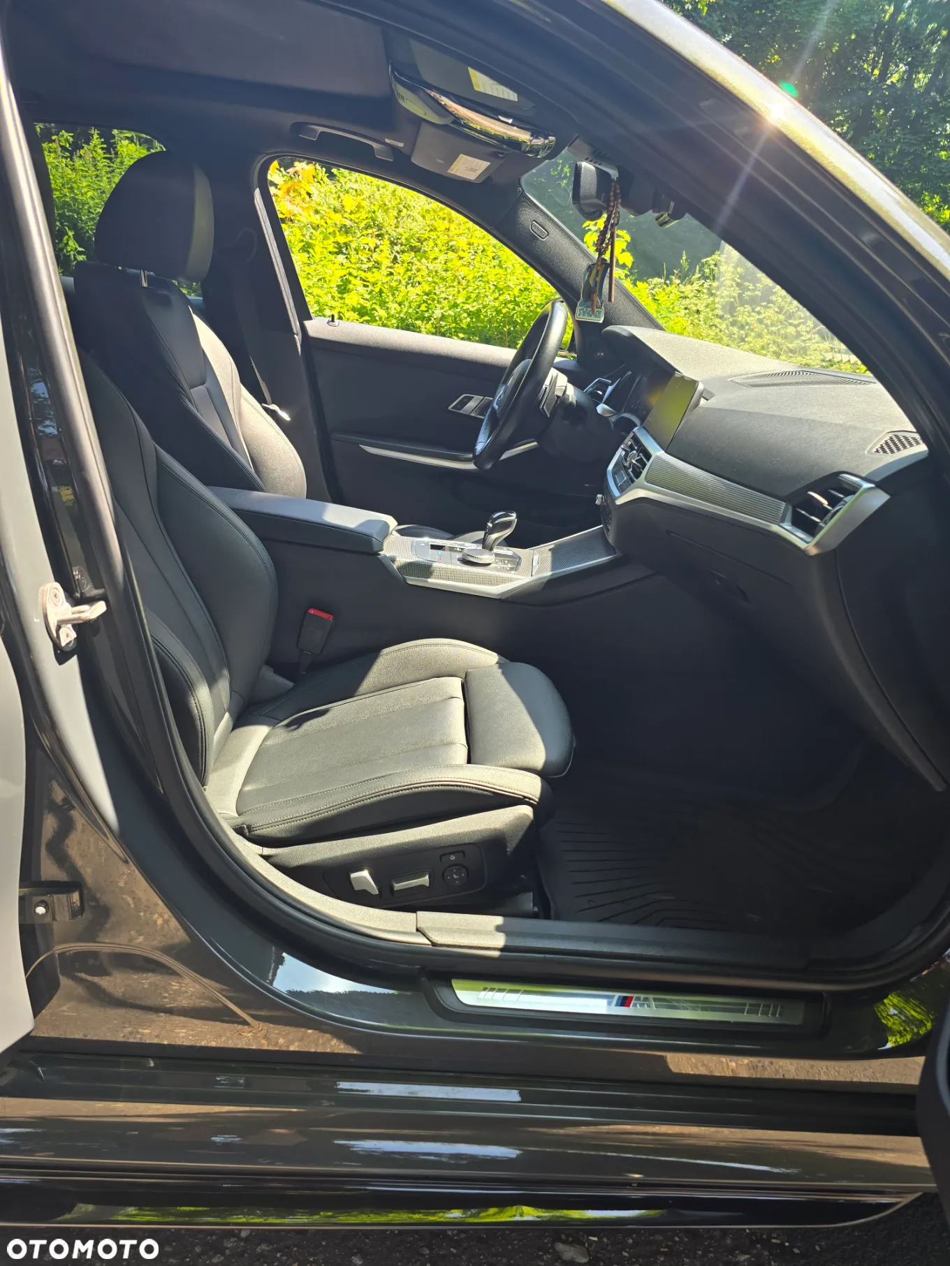 BMW Seria 3 330i xDrive M Sport sport - 24