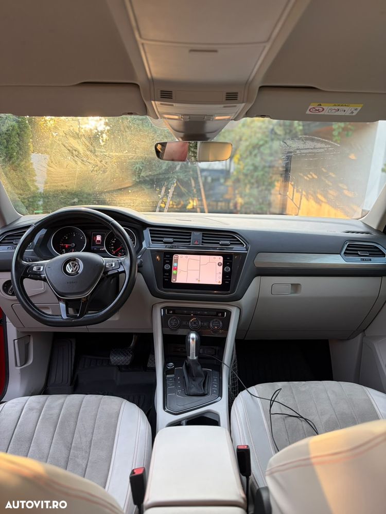 Volkswagen Tiguan - 12