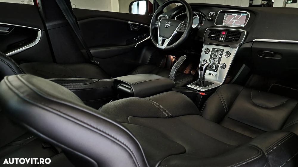 Volvo V40 D2 Inscription - 28