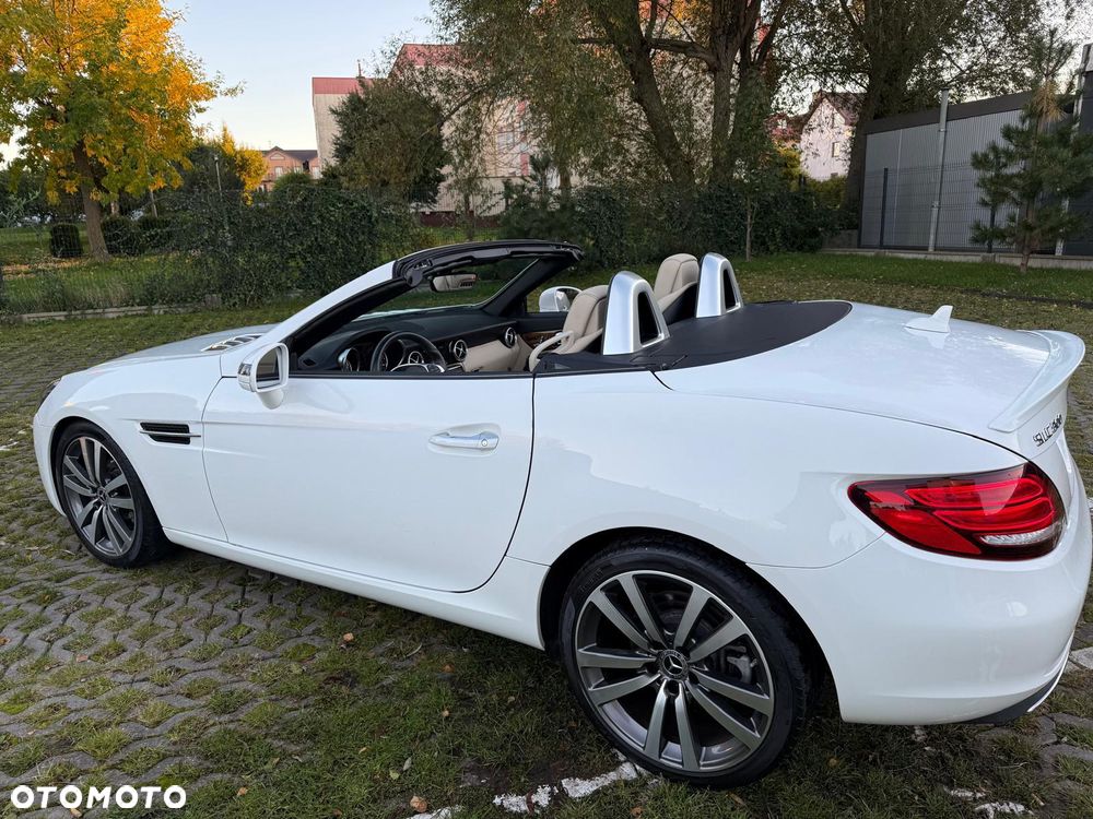 Mercedes-Benz SLC - 10
