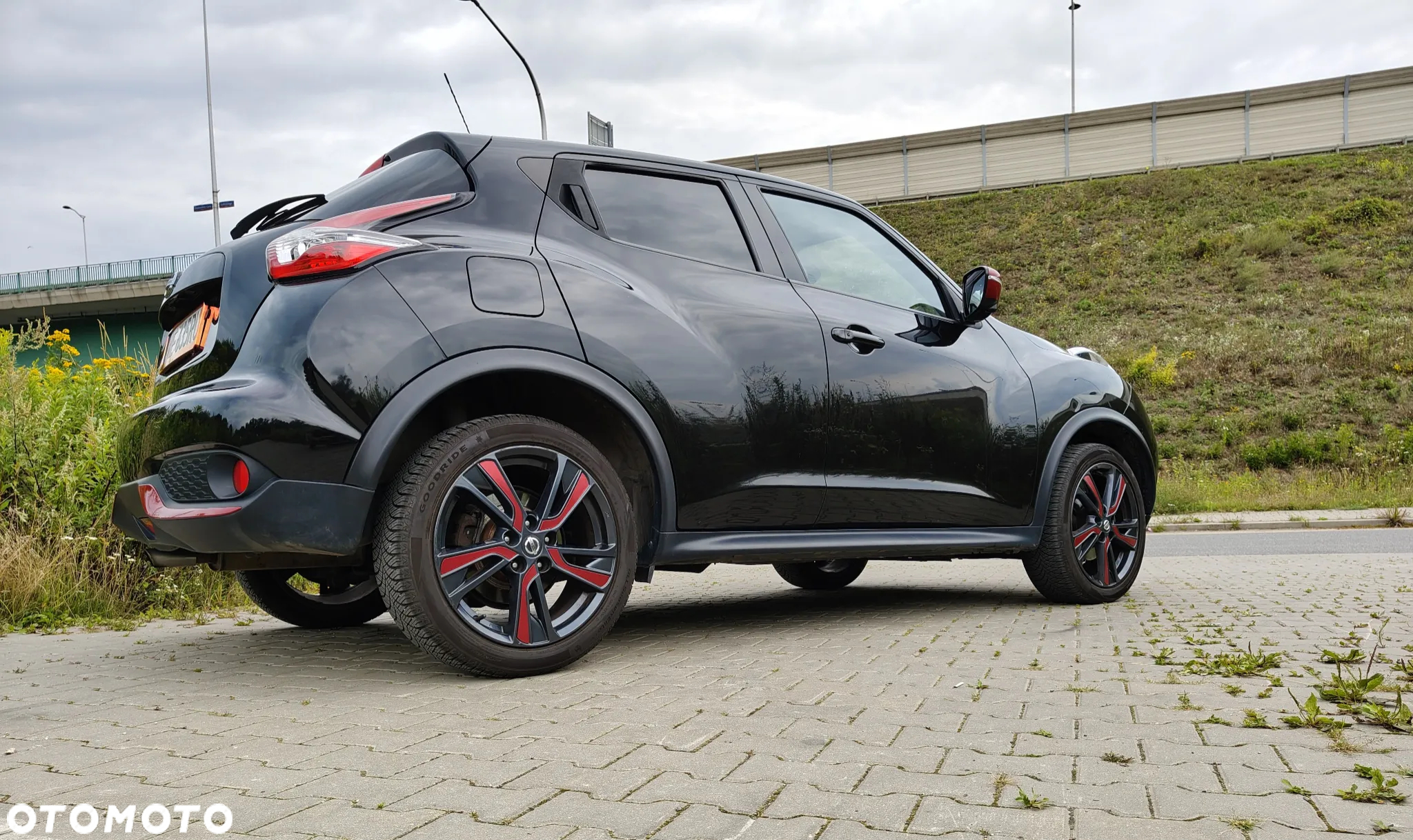 Nissan Juke 1.2 DIG-T N-Connecta EU6 - 12