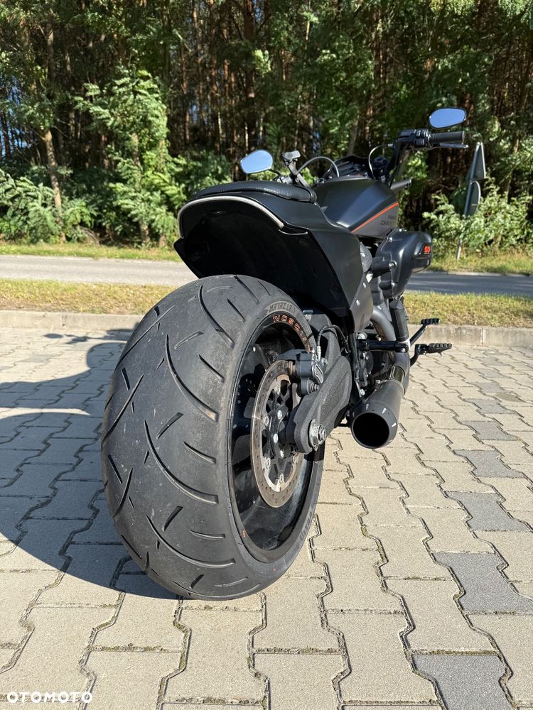 Harley-Davidson Softail FXDR - 7