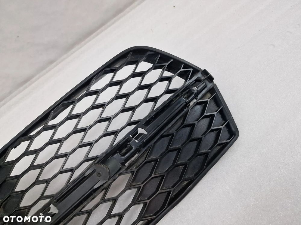 AUDI Q5 8R0 LIFT S-LINE 11- LEWA KRATKA BOCZNA ZDERZAKA PRZEDNIEGO PRZÓD , NR 8R0807681S , NR AUKCJI D/137 - 5