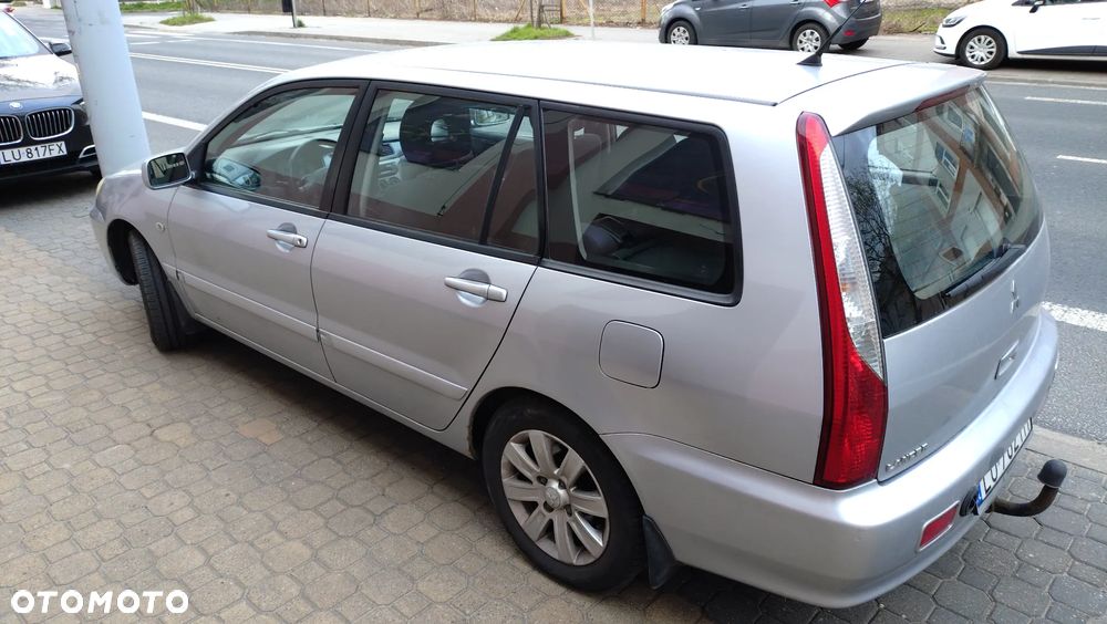 Mitsubishi Lancer 1.6 Comfort - 1