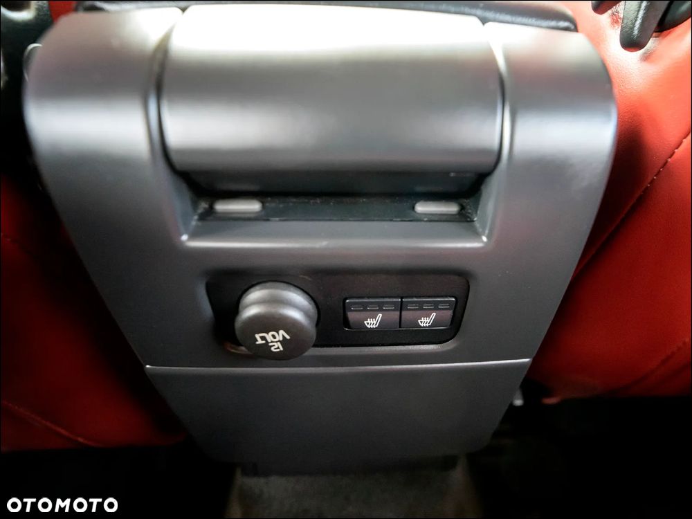 Volvo V70 - 34