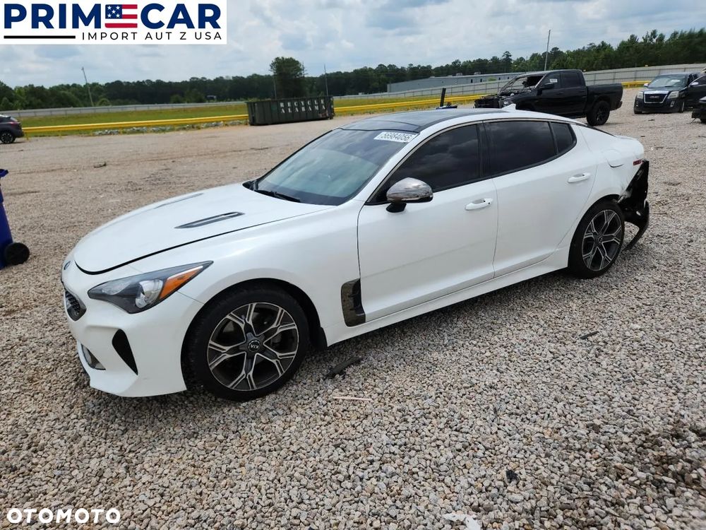 Kia Stinger - 2