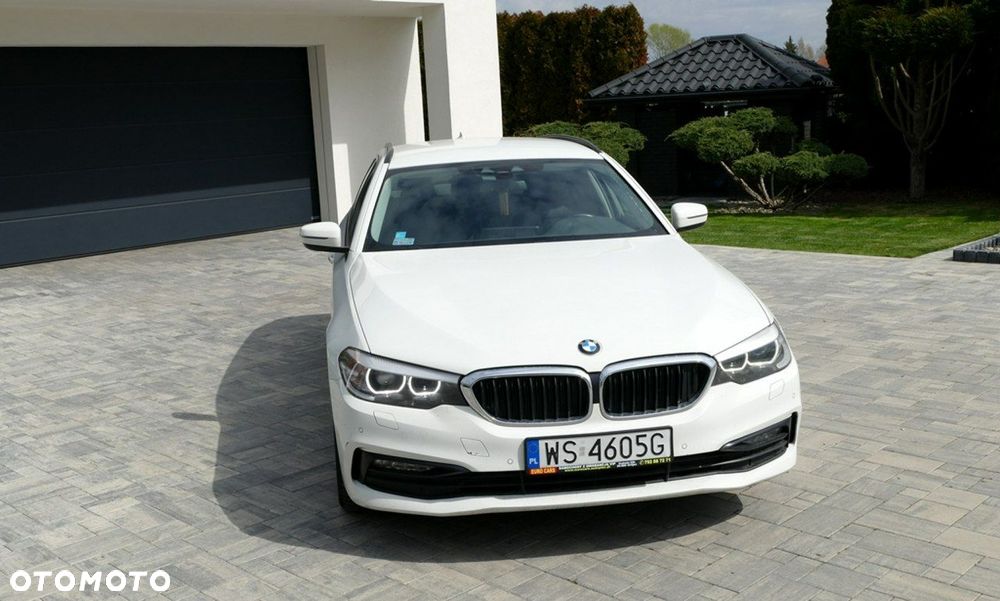 BMW Seria 5 520d Sport Line sport - 17