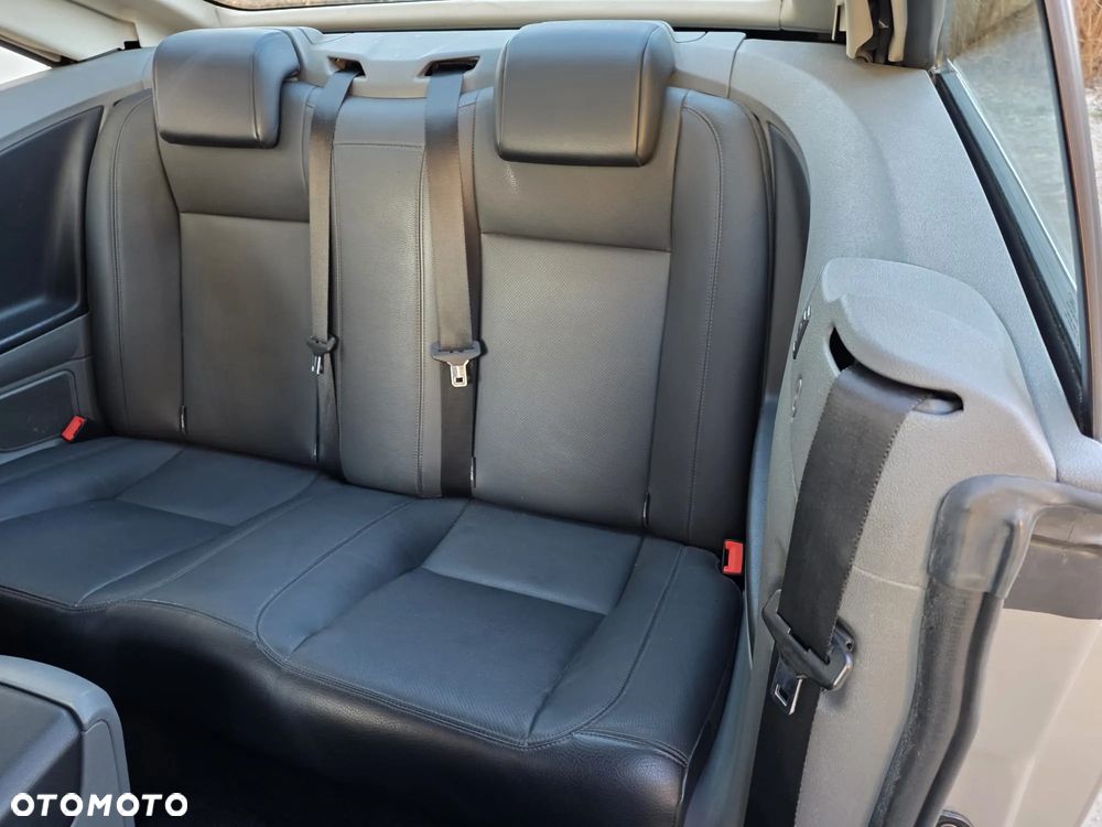 Ford Focus 2.0 16V Titanium - 10