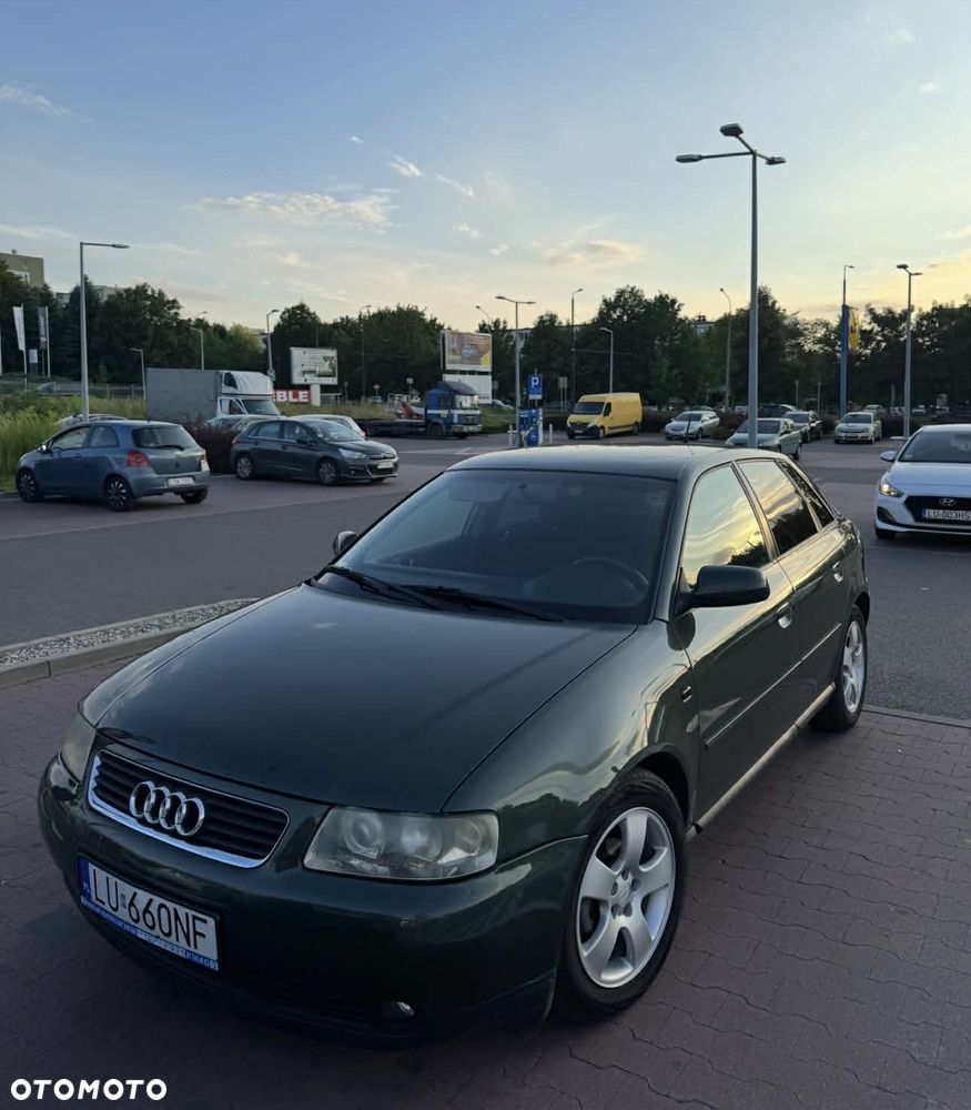 Audi A3 Sportback 1.6 Ambiente - 1