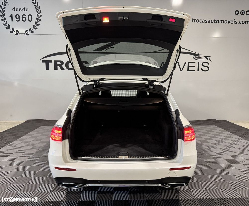 Mercedes-Benz E 220 d 9G-TRONIC AMG Line - 9