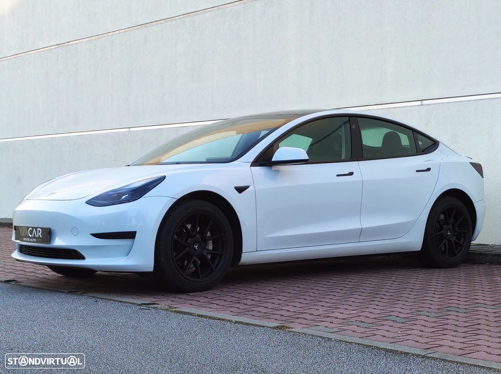 Tesla Model 3 Standard Range Plus RWD - 2