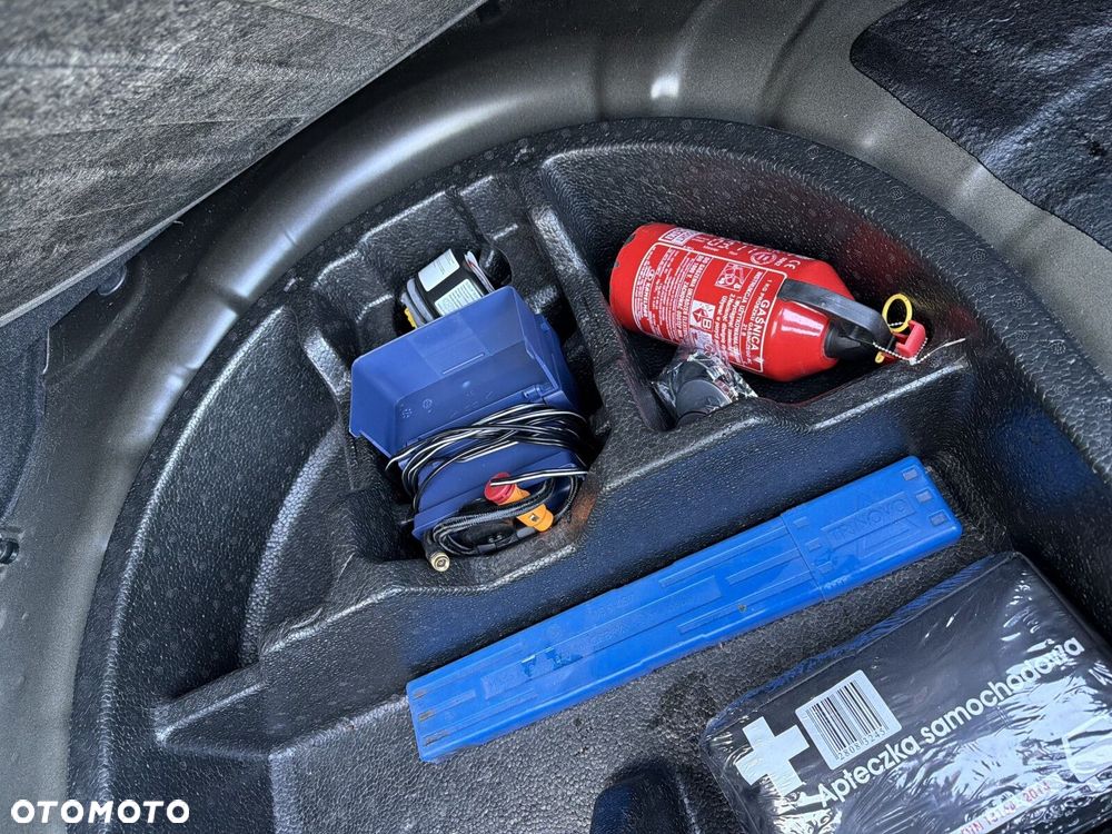 Hyundai Elantra - 19