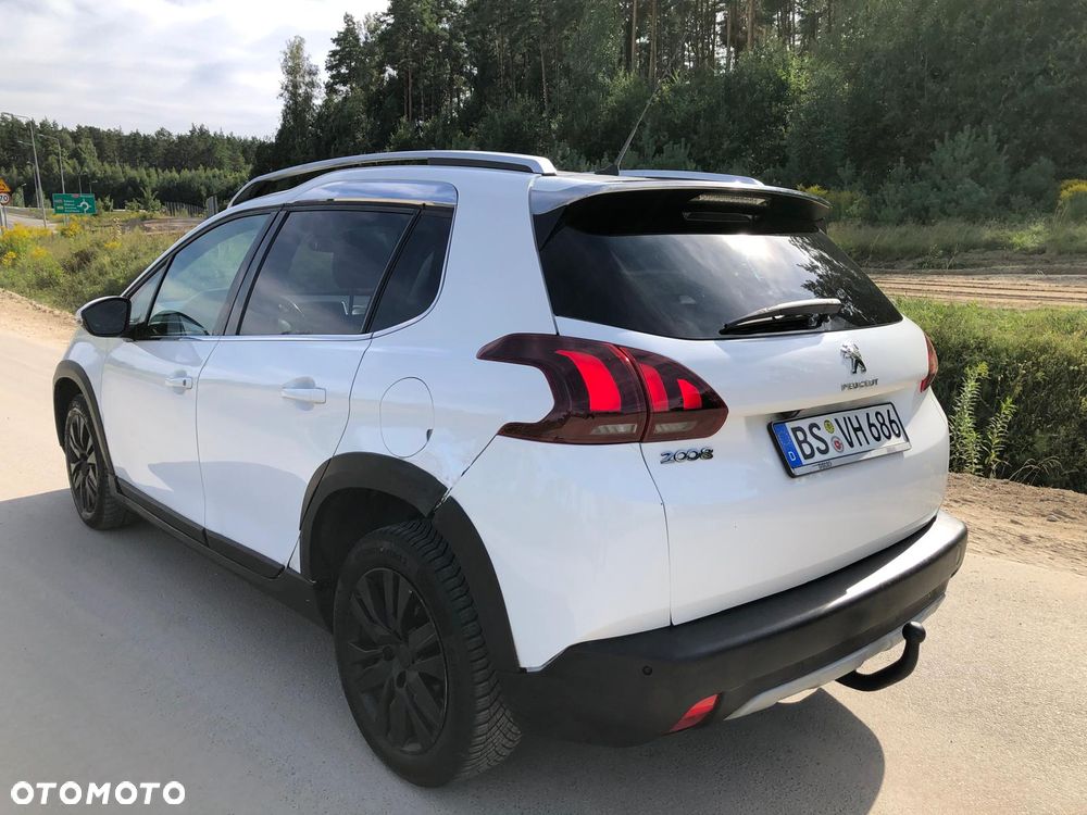 Peugeot 2008 1.6 BlueHDi Allure S&S - 3