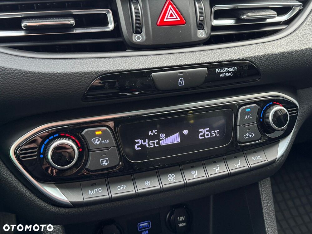 Hyundai i30 1.0 T-GDI Smart DCT - 17