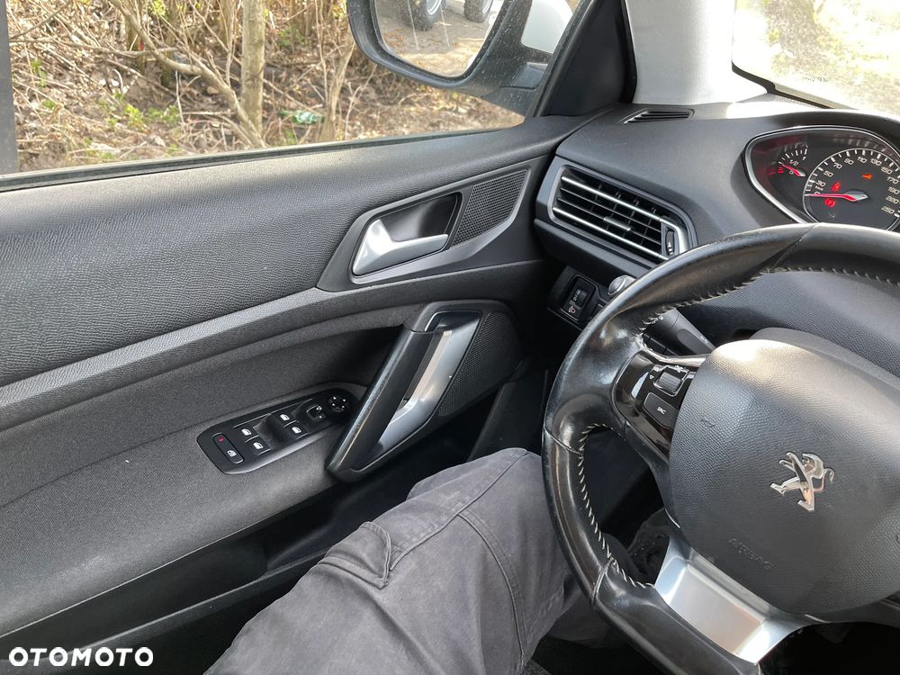 Peugeot 308 1.6 BlueHDi Business Line S&S - 19