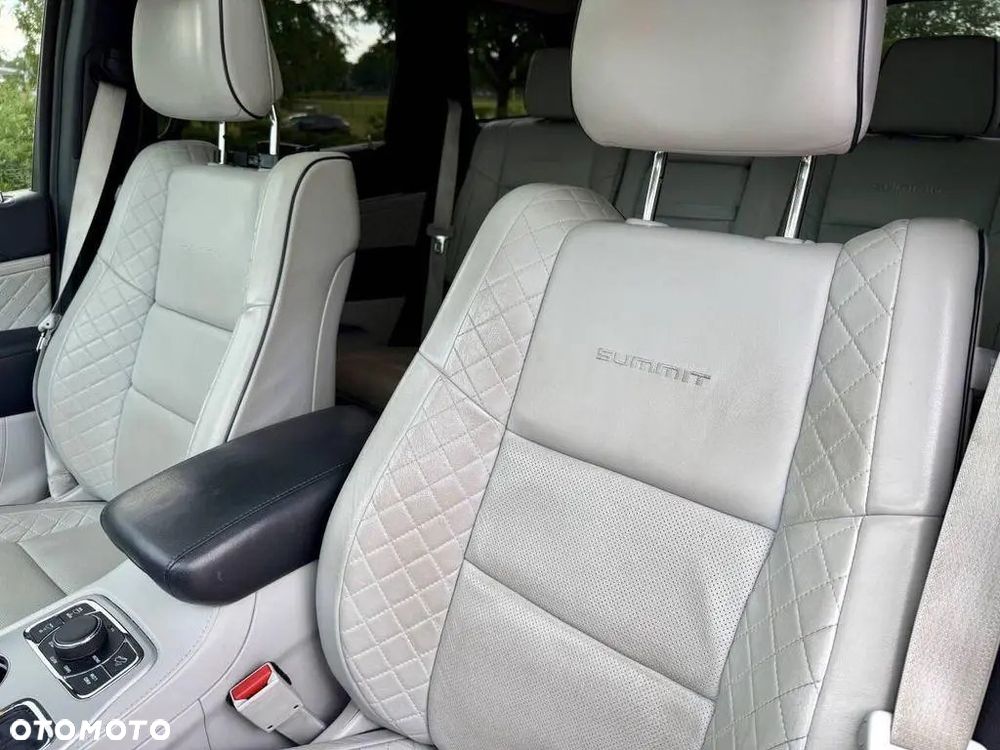 Jeep Grand Cherokee 3.6 V6 Summit - 11