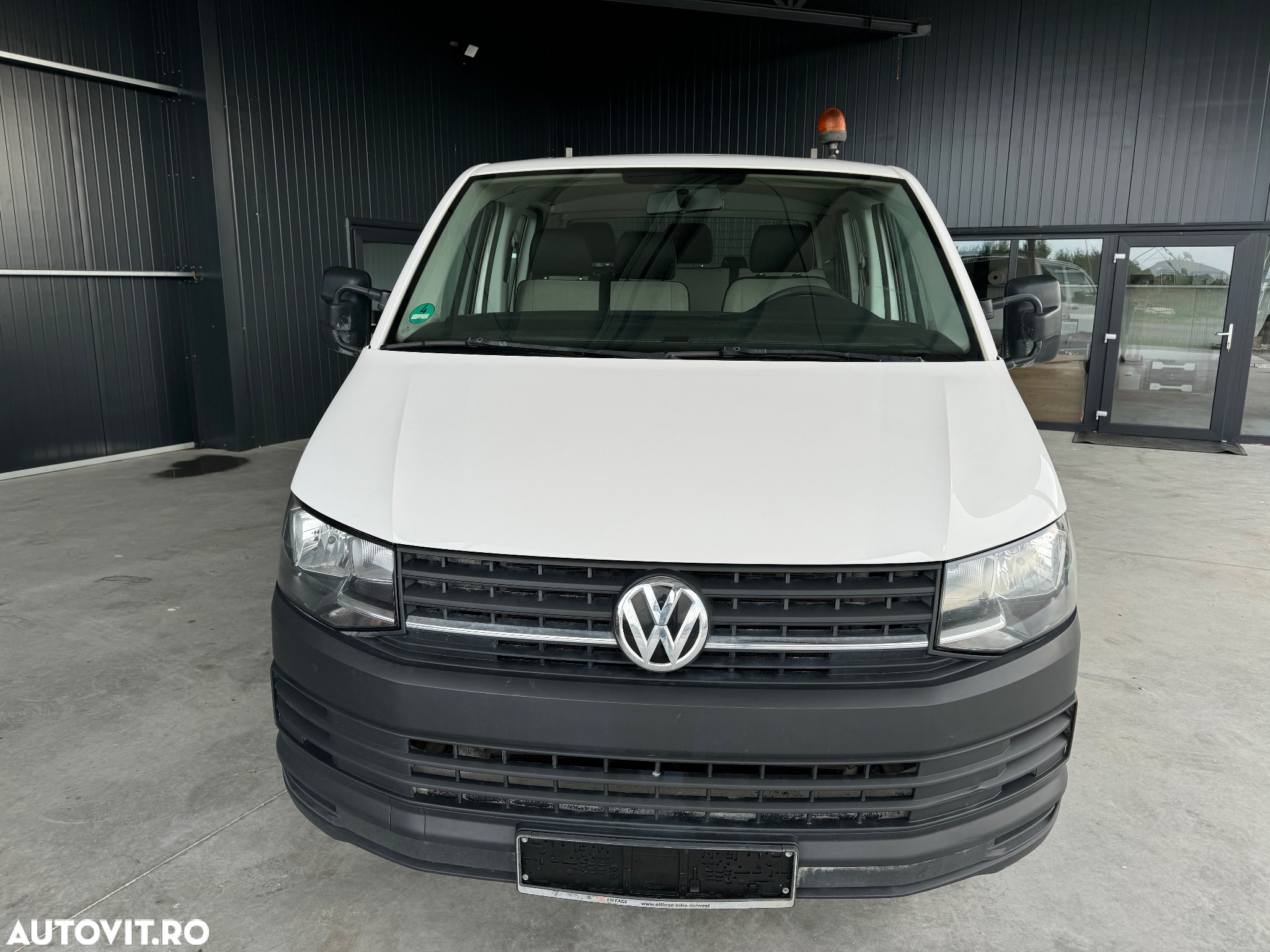 Volkswagen Transporter doka - 11
