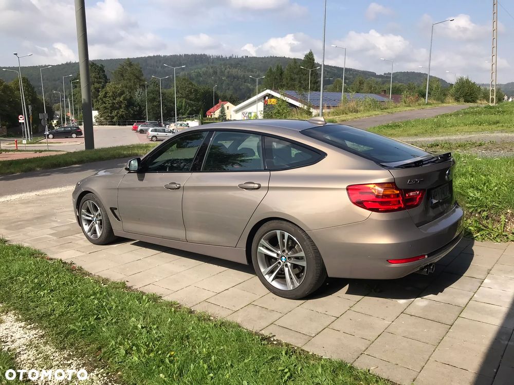 BMW 3GT 325d Sport Line - 2