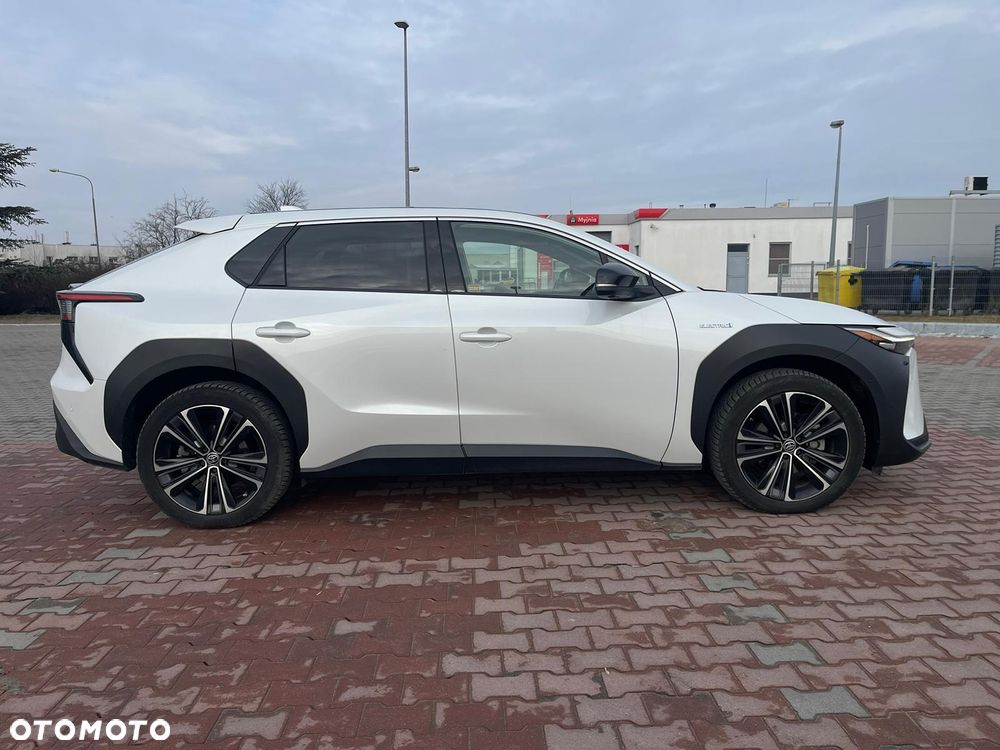 Toyota bZ4X 71.4kWh Executive - 7