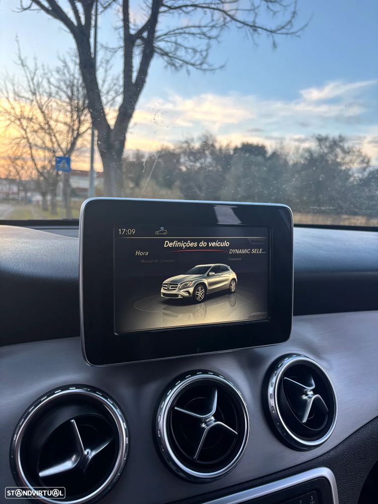 Mercedes-Benz GLA 180 d 7G-DCT AMG Line - 19