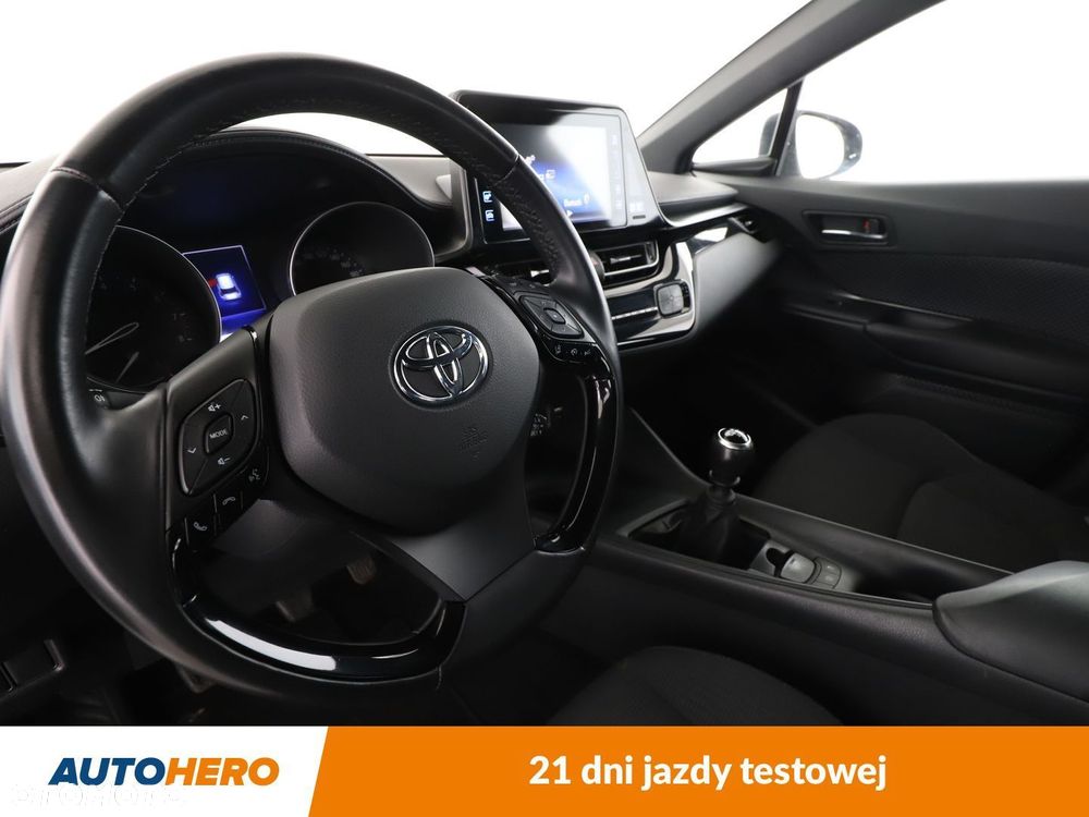 Toyota C-HR - 11