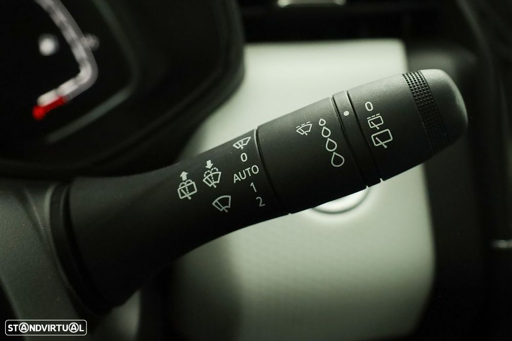 Renault Clio 1.0 TCe Techno CVT - 18