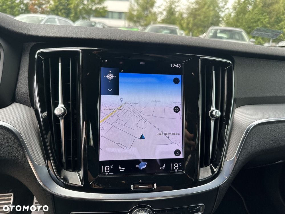 Volvo S60 B4 B R-Design - 21