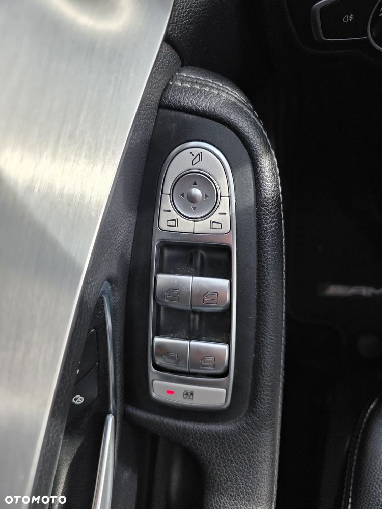 Mercedes-Benz Klasa C - 36