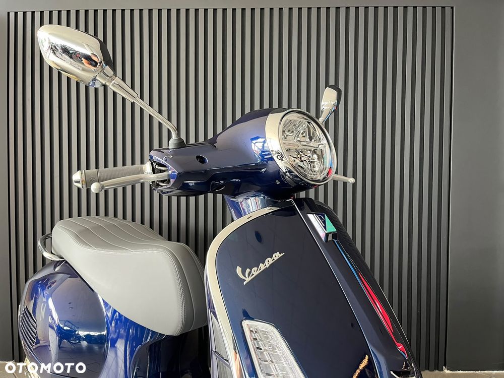 Vespa GTS - 8