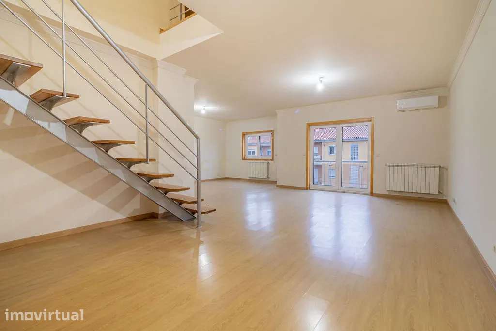 Duplex T3 em Bragança - Grande imagem: 2/40