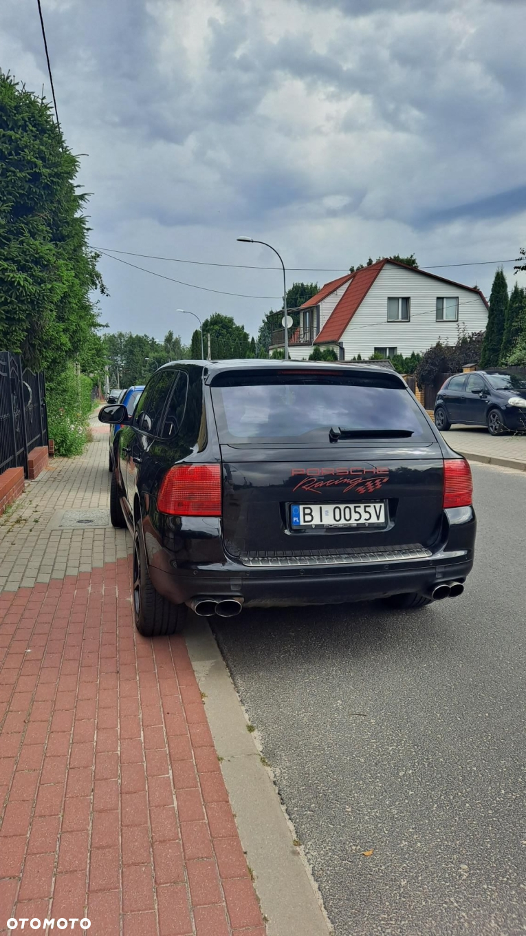 Porsche Cayenne Turbo Tiptronic S - 21