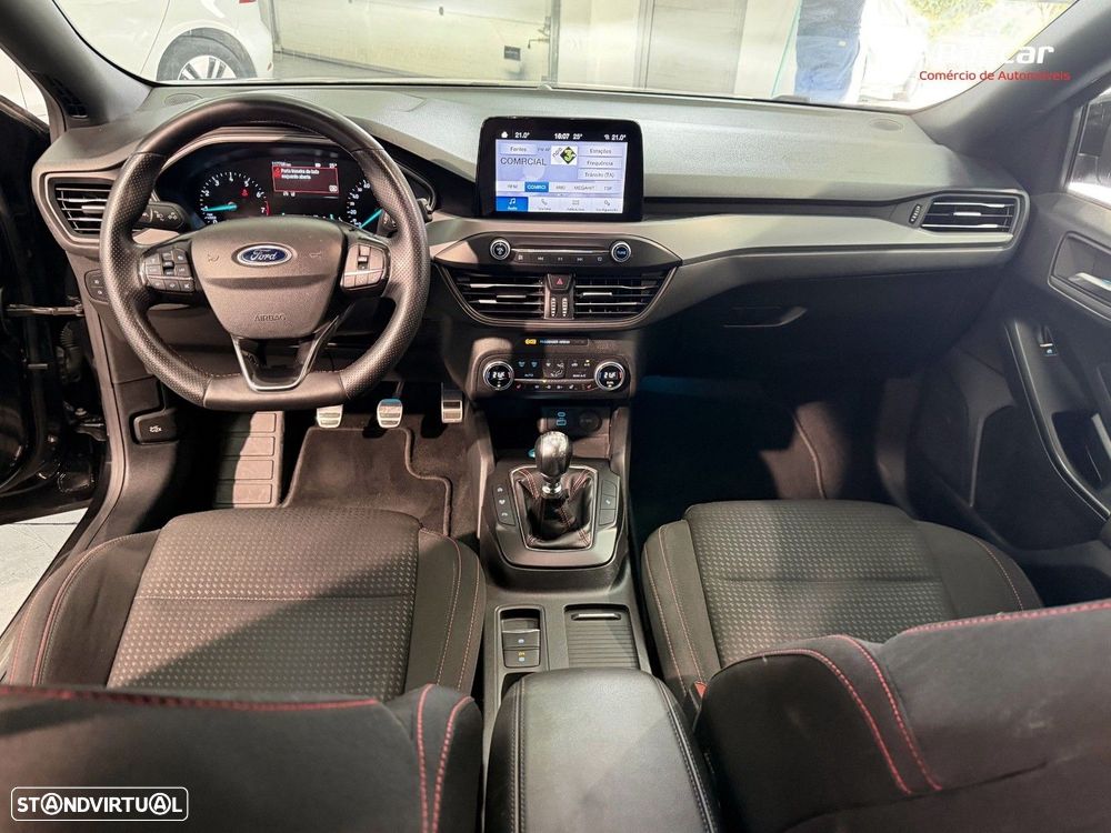 Ford Focus 1.0 EcoBoost MHEV ST-Line - 16
