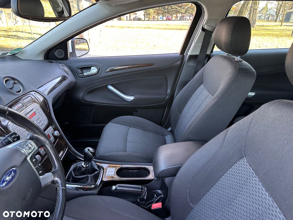 Ford Mondeo 2.0 TDCi Business Edition - 16